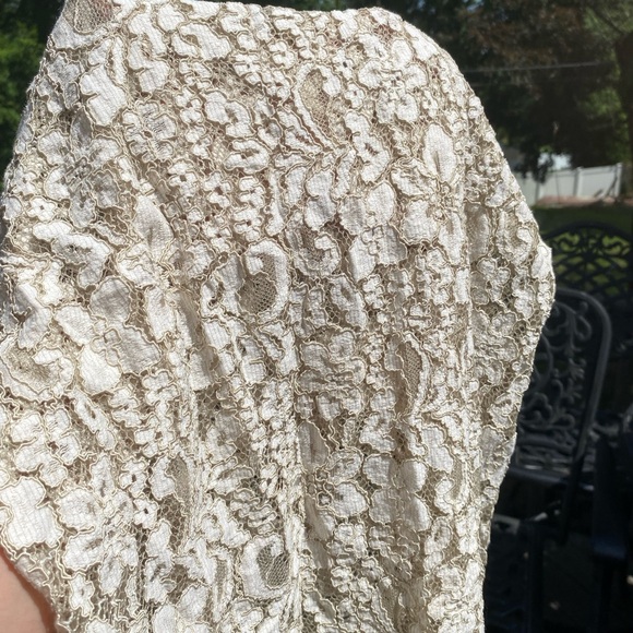 V Christina White Fitted Floral Embroidered Blouse with embellished neckline - Picture 7 of 9